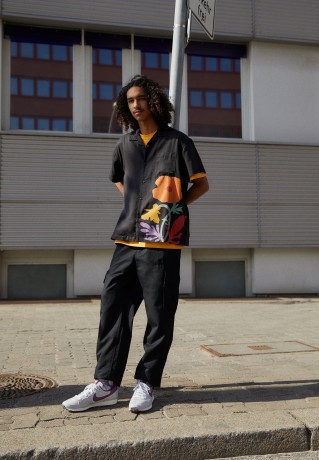 Nike Sportswear CHALLENGER OG UNISEX Sneaker low white/grey/dark red CHALLENGER OG UNISEX Низкие кроссовки женские белый/серый/темно-красный