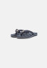 Tommy Hilfiger ELEVATED  Mules space blue ПОВЫШЕННЫЕ Мюли космический синий