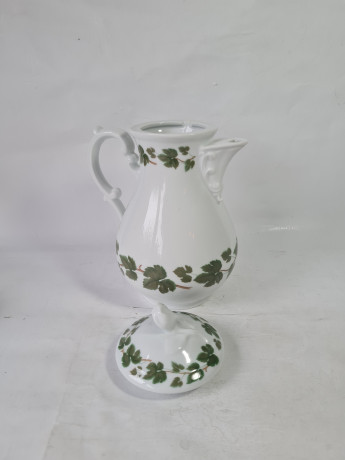 Чайник винтажный Hutschenreuther с зелеными листьями, фарфор, 24.5 см, Германия, 1970-80гг.