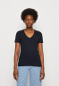 Tommy Hilfiger SLIM CODY NECK Print T-shirt desert sky SLIM CODY NECK Футболка с принтом небо пустыни