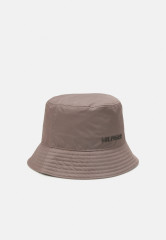Tommy Hilfiger EXPLORER BUCKET UNISEX Hat city taupe EXPLORER BUCKET UNISEX Шляпа город серо-коричневый