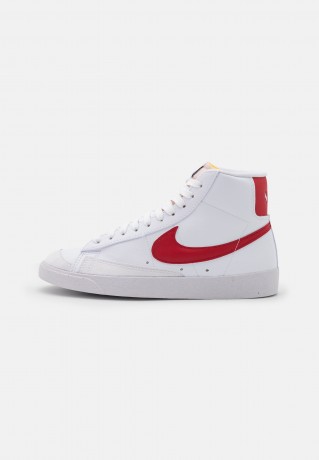 Nike Sportswear BLAZER MID #x27;77 NEXT NATURE 2 Sneaker high white/gym red/black BLAZER MID #x27;77 NEXT NATURE 2 — Высокие кроссовки женские белый/спортивный красный/черный