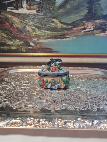 Шкатулка винтажная, с дельфинами и морским узором, фарфор, 7 x 8 см, Германия, 1960-70гг.