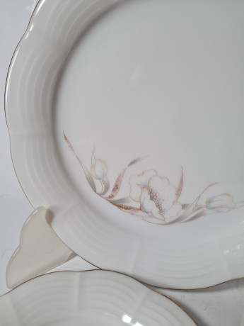 Чайное трио винтажное Winterling Markteluthen Bavaria с позолотой и рельефным рисунком, фарфор, Германия, 1960-70гг.