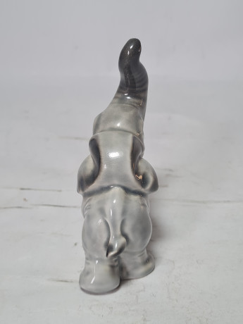 Фигурка винтажная Goebel "Серый слоненок", фарфор, 9 см, Германия, 1970-80гг.