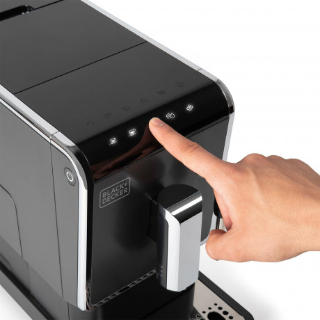 Black+Decker Black+Decker Kaffeevollautomat BXCO1470E, Touch-Display, Milchaufschaumduse Полностью автоматическая кофемашина Black+Decker BXCO1470E, сенсорный дисплей, насадка для вспенивания молока