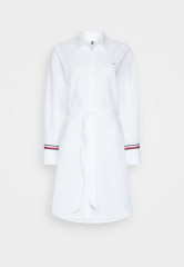 Tommy Hilfiger MONICA KNEE SHIRT DRESS  Shirt dress optic white MONICA KNEE SHIRT DRESS Платье-рубашка оптический белый