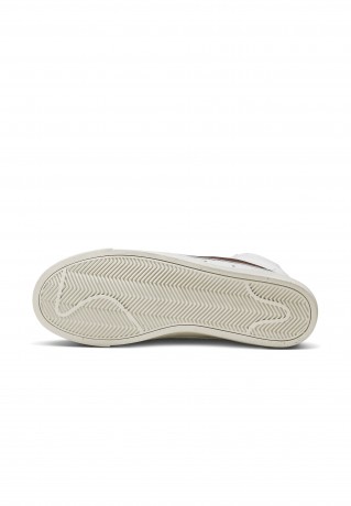 Nike Sportswear BLAZER MID #x27;77 NEXT NATURE 2 Sneaker high white sail black cacao wow BLAZER MID #x27;77 NEXT NATURE 2 — Высокие кроссовки женские белый парус черный какао вау