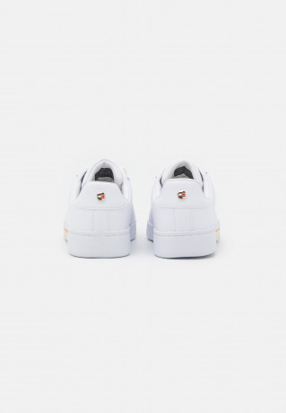 Tommy Hilfiger ELEVATED  Trainers white ПОВЫШЕННЫЙ Кроссовки белый