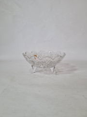 Конфетница винтажная Anna Hutte на ножках, фигурный край, хрусталь, 17 х 8 см, Германия, 1960-70гг.