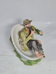 Фигурка винтажная Im Stil Capodimonte "Мужчина, отдыхающий в ванне", фарфор, 19 см, Германия, 1960-70гг.