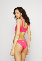 Tommy Hilfiger HIGH LEG CHEEKY  Bikini bottoms hyper pink HIGH LEG CHEEKY Плавки бикини гипер-розовый