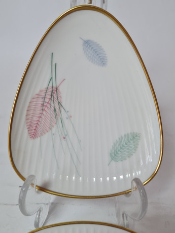 Тарелки сервировочные винтажные Thomas, треугольная форма, 2 шт., фарфор, Германия, 1960-70гг.