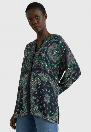Tommy Hilfiger BANDANA VIS RELAXED BLOUSE Blouse placed bandana  desert sky BANDANA VIS RELAXED BLOUSE Блузка размещенная бандана небо пустыни
