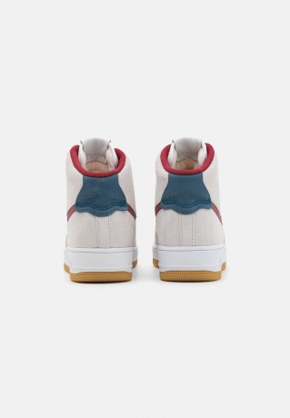 Nike Sportswear W AF1 SCULPT Sneaker high summit white/team red/valerian blue/white/gum brown W AF1 SCULPT Высокие кроссовки женские вершина белый/команда красный/валериана синий/белый/камедь коричневая