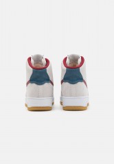 Nike Sportswear W AF1 SCULPT Sneaker high summit white/team red/valerian blue/white/gum brown W AF1 SCULPT Высокие кроссовки женские вершина белый/команда красный/валериана синий/белый/камедь коричневая