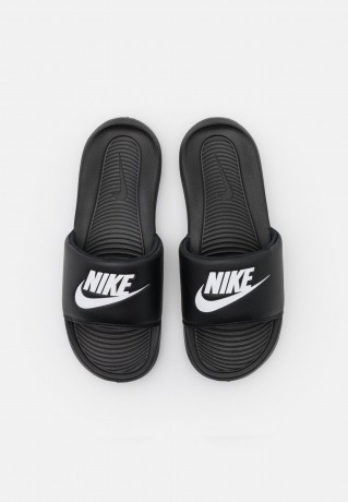 Nike Sportswear VICTORI ONE SLIDE Pantolette flach black/white VICTORI ONE SLIDE Мюли на плоской подошве черно-белый