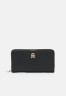Tommy Hilfiger CHIC LARGE Wallet black CHIC LARGE Кошелек черный