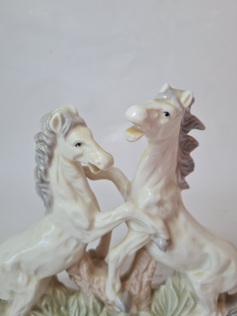 Статуэтка винтажная большая "Пара лошадей", фарфор, 21 x 22,5 см, Германия, 1960-70гг.