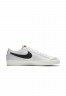 Nike Sportswear BLAZER 77 VNTG UNISEX Sneaker low white/black sail total orange BLAZER 77 VNTG UNISEX Низкие кроссовки женские белый/черный парус тотал оранжевый