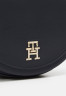 Tommy Hilfiger CITY SUMMER SADDLE SET Across body bag space blue CITY SUMMER SADDE SET Сумка через плечо космический синий