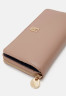 Tommy Hilfiger CHIC LARGE Wallet oat milk CHIC LARGE Кошелек овсяное молоко