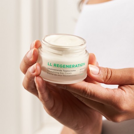 ANNEMARIE BORLIND LL REGENERATION Tagescreme Vitalisierende  Оживляющий дневной крем 50мл