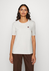 Tommy Hilfiger REG IMD EMB C NK SS Basic T-shirt weathered white REG IMD EMB C NK SS Базовая футболка выветрившийся белый
