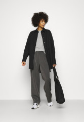 Tommy Hilfiger HERITAGE CREW NECK TEE Basic T-shirt light grey heather ФУТБОЛКА HERITAGE CREW NECK Базовая футболка светло-серый вереск