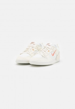 Nike Sportswear DUNK DISRUPT 2 Sneaker low sail/light madder root/kumquat/venice/mint foam DUNK DISRUPT 2 Низкие кроссовки женские парус/светлый корень марены/кумкват/венеция/пена мяты