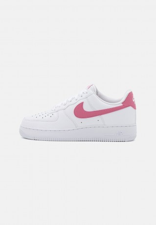 Nike Sportswear W AIR FORCE 1 07 ESS TRND Sneaker low white/desert berry W AIR FORCE 1 07 ESS TRND Низкие кроссовки женские белые/пустынные ягоды