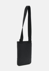 Tommy Hilfiger ESSENTIAL CROSSOVER UNISEX Across body bag black ESSENTIAL CROSSOVER UNISEX Сумка через плечо черный