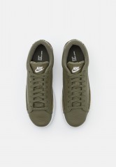 Nike Sportswear BLAZER UNISEX Sneaker low medium olive/sail/white BLAZER UNISEX Низкие кроссовки женские средний оливковый/парус/белый