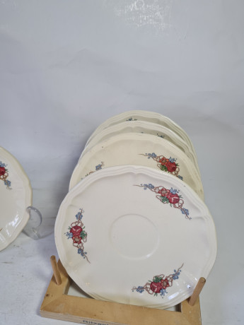 Набор тарелок винтажных Sarreguemines France, керамика с ярким цветочным узором, 5 шт х 16,5 x 2 см, Франция, 1960-70гг.