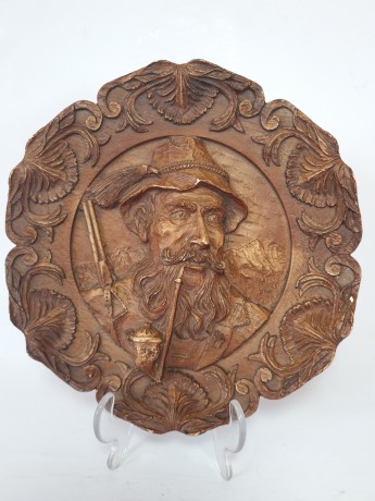 German Wood Винтажное деревянное панно "Охотник", ручная работа, 23см, Германия 1950-60гг.