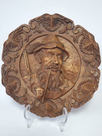German Wood Винтажное деревянное панно "Охотник", ручная работа, 23см, Германия 1950-60гг.