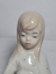 Статуэтка винтажная Sanbo Valencia "Девочка в пижаме", фарфор, 20 см, Испания, 1970-80гг.