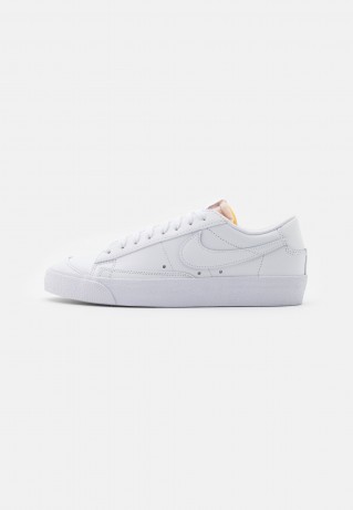 Nike Sportswear BLAZER Sneaker low white BLAZER низкие кроссовки женские белый