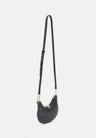 Tommy Hilfiger CHAIN MINI CROSSOVER Handbag black CHAIN ??MINI CROSSOVER Сумочка черный