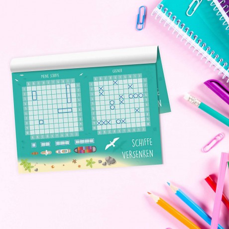 nikima Papeterie 2er Set A6 Spielblock Schiffe versenken Reisespiel Flottenmanover Reisespiele Набор канцелярских принадлежностей: 2 планшета формата А6. Морские корабли. Путешествие. Путешествия. Маневры флота.