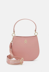 Tommy Hilfiger LIFE MED CROSSOVER Across body bag soothing pink LIFE MED CROSSOVER Сумка через плечо успокаивающий розовый