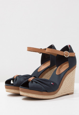 Tommy Hilfiger ICONIC ELENA SANDAL High heeled sandals dark blue ICONIC ELENA SANDAL Босоножки на высоком каблуке темно-синий