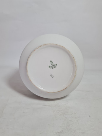 Ваза винтажная Winterling Kirchenlamitz Bavaria с розой и золотистой окантовкой, 22,5 см, Германия, 1960-70гг.