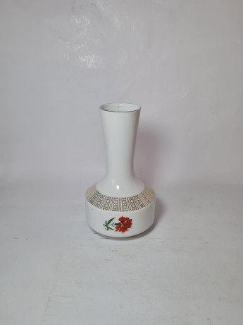 Ваза винтажная Winterling Kirchenlamitz Bavaria с красной гвоздикой и золотистым декором, фарфор, 22.5 см, Германия, 1960-70гг.