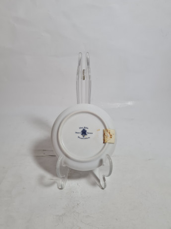 Тарелка сувенирная винтажная The Kuhn Bavaria с изображением видов Линдерхофа и портретом Людвига II, 10 см, Германия, 1970-80гг.