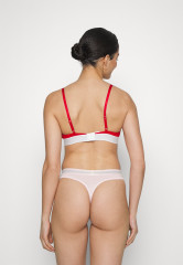 Tommy Hilfiger THONG Thong light pink ТОНГ стринги светло-розовый
