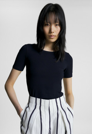 Tommy Hilfiger SLIM Basic T-shirt desert sky SLIM Базовая футболка небо пустыни