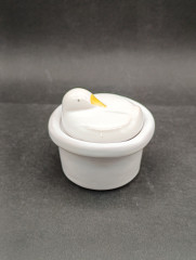 Шкатулка винтажная Apilco Terrine с гусенком на крышке, фарфор, 7 х 7 см, Франция, 1970-80гг.