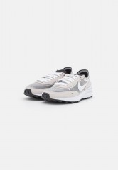 Nike Sportswear WAFFLE ONE Sneaker low summit white/white/black/orange WAFFLE ONE кроссовки женские низкие вершина белый/белый/черный/оранжевый