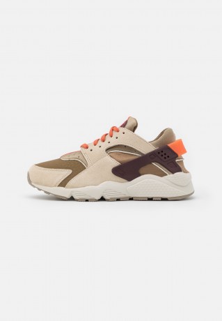Nike Sportswear AIR HUARACHE Sneaker low braun AIR HUARACHE Низкие кроссовки женские коричневый